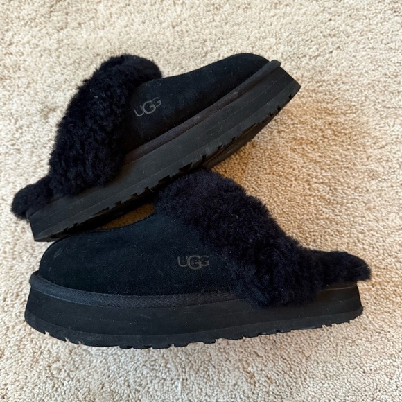 UGG Black Disquette Platform Slippers 8 - Picture 1 of 4